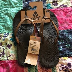 NWT Reef Zen Love Sandals